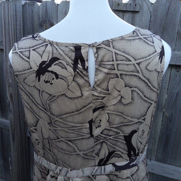 TO THE MAX large floral a-line midi dress - Picture 8 of 9